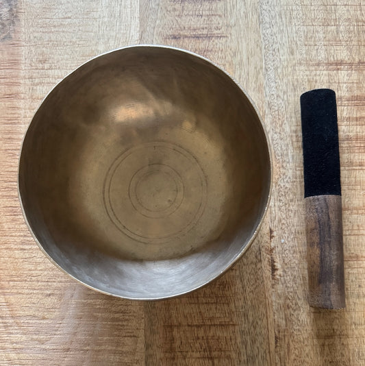 Antieke klankschaal binnenkant