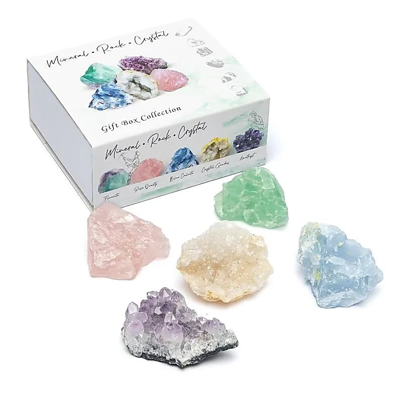 Edelstenen giftbox met ruwe edelstenen