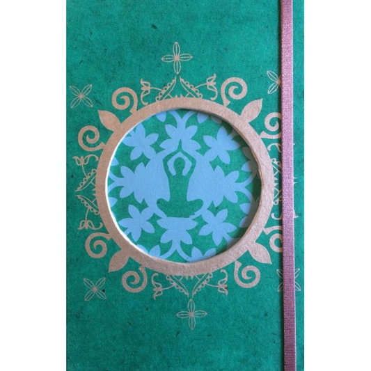 notitieboek met fotolijst en elastiekje